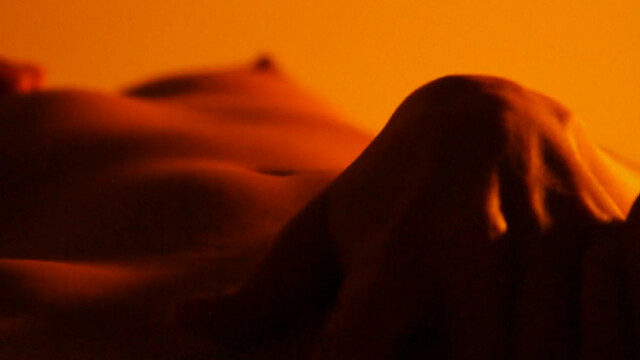 Diana Mota sexy, Danielle Rosa nude, Sue Nhamandu nude, Thais de Almeida Prado nude – Deep Blue Dream (A Bruta Flor do Querer) (2013)