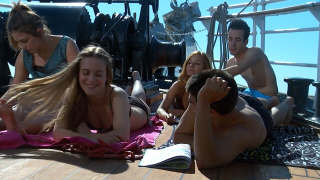 Blanca Suarez sexy, Giselle Calderon sexy, Irene Montala sexy – El barco s03e02-15 (2013)