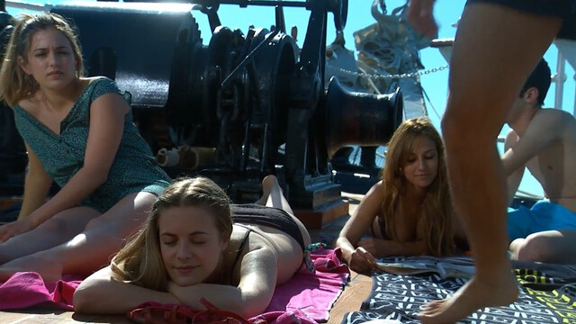 Blanca Suarez sexy, Giselle Calderon sexy, Irene Montala sexy – El barco s03e02-15 (2013)