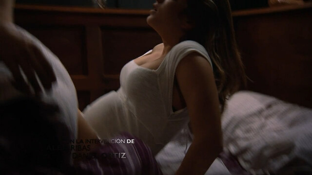 Blanca Suarez sexy, Giselle Calderon sexy, Irene Montala sexy – El barco s02e01-14 (2012)