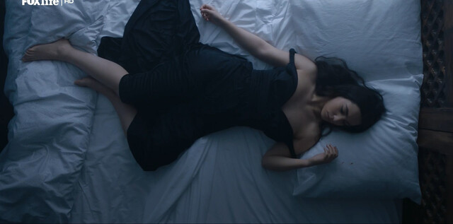 Marie-Sophie Ferdane sexy, Ambre Larrazet sexy, Lina El Arabi sexy – Philharmonia s01e01-04 (2019)