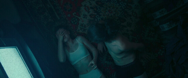 Yuliya Peresild sexy, Yevgeniya Kaverau sexy – Milk (Moloko) (2021)