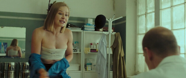 Yuliya Peresild sexy, Yevgeniya Kaverau sexy – Milk (Moloko) (2021)