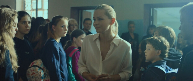 Yuliya Peresild sexy, Yevgeniya Kaverau sexy – Milk (Moloko) (2021)
