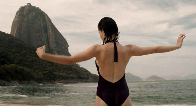 Roberta Rodrigues nude, Emily Mortimer sexy, Bruna Linzmeyer sexy – Rio, I Love You (Rio, Eu Te Amo) (2014)