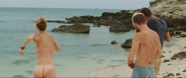 Astrea Campbell-Cobb nude, Elly Han nude – Till We Meet Again (2015)
