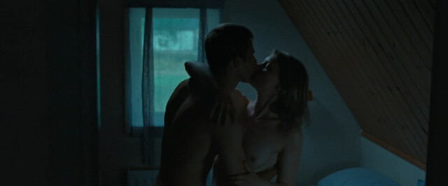 Mia Wasikowska nude, Siri Hjorton Wagner nude – Bergman Island (2021)