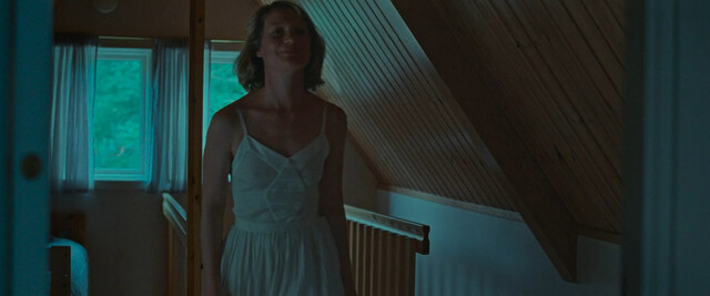 Mia Wasikowska nude, Siri Hjorton Wagner nude – Bergman Island (2021)