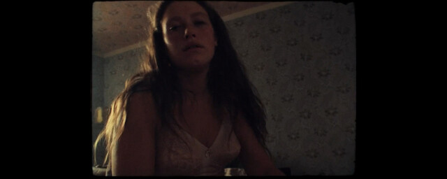 Varvara Shmykova nude, Chulpan Khamatova sexy, Yuliya Peresild nude – Petrovy v grippe (2021)