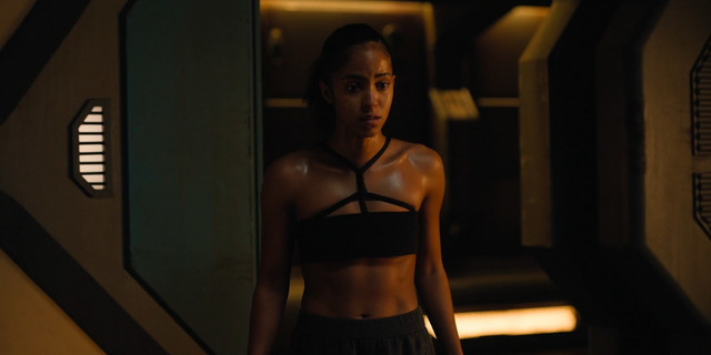 Lou Llobell sexy, Laura Birn sexy – Foundation s01e02 (2021)