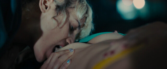 Agathe Rousselle nude, Garance Marillier nude – Titane (2021)