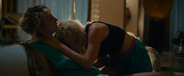 Agathe Rousselle nude, Garance Marillier nude – Titane (2021)