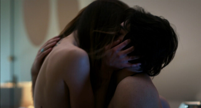 Sveva Alviti nude, Alessia Piovan nude, Antonia Liskova sexy, Maria Grazia Cucinotta nude – Cam Girl (2014)