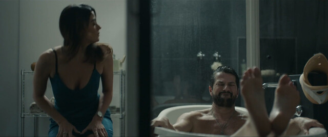 Carol Castro sexy, Roberta Rodrigues sexy – Dois Mais Dois (2021)