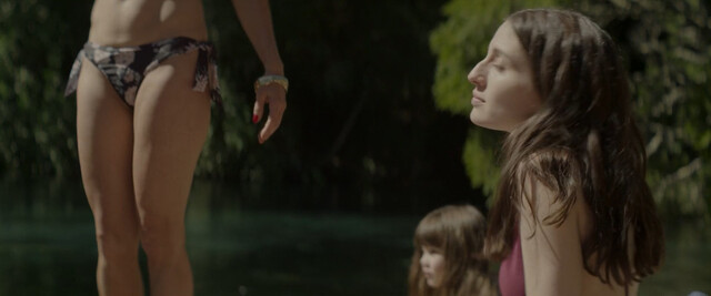 Maria Valverde nude, Dolores Fonzi sexy – Fever Dream (Distancia de rescate) (2021)