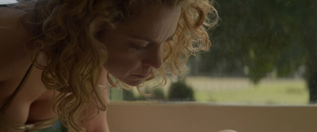 Maria Valverde nude, Dolores Fonzi sexy – Fever Dream (Distancia de rescate) (2021)