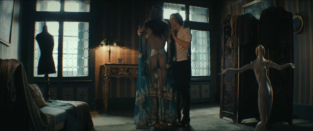 Janina Rudenska nude, Martina Limonta nude, Lidiya Liberman nude – Il cattivo poeta (2020)
