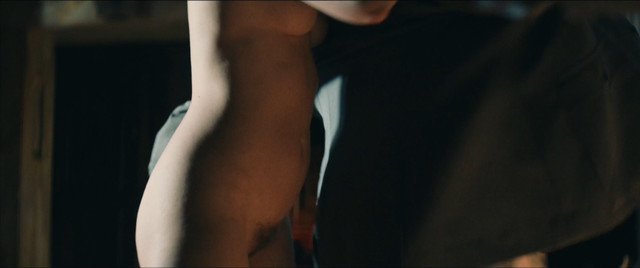 Janina Rudenska nude, Martina Limonta nude, Lidiya Liberman nude – Il cattivo poeta (2020)