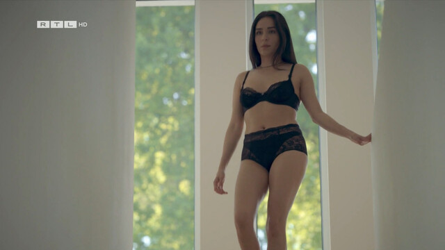 Sarah Mangione sexy, Gamze Senol sexy – Nihat - Alles auf Anfang (2021)