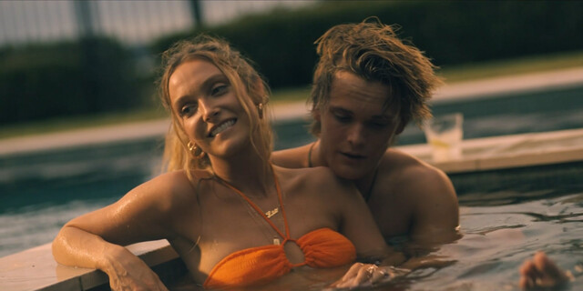 Annalisa Cochrane sexy, Sara Thompson sexy, Zenia Marshall sexy – One of Us Is Lying s01e01 (2021)