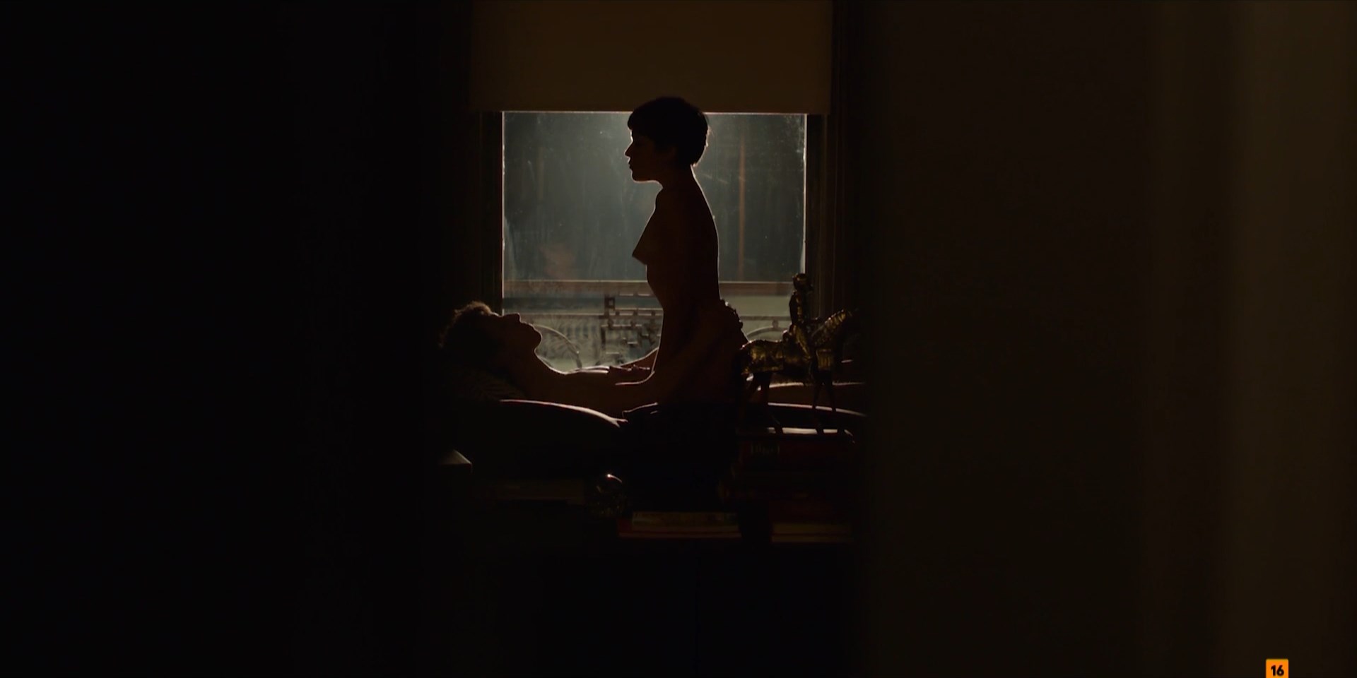Azul Fernandez nude, Lesley Grant nude, Claudia Vega sexy – Merli. Sapere Aude s01e08 (2019)