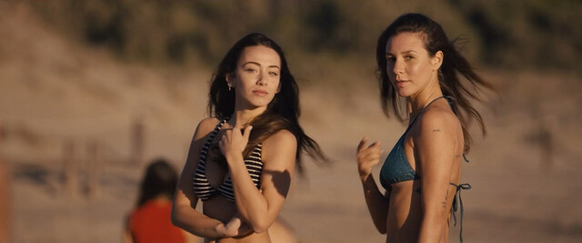 Giorgia Crivello nude, Caterina Murino nude, Claudia Pandolfi sexy, Sofia Rania sexy– My Brother, My Sister (Mio fratello mia sorella) (2021)