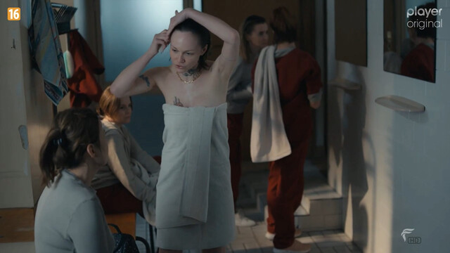 Agata Kulesza nude, Aleksandra Adamska sexy – Skazana s01e01-02 (2021)