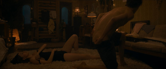 Kristine Froseth sexy, Diana Silvers sexy, Alice Dardenne nude – Birds of Paradise (2021)
