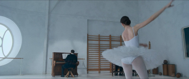 Kristine Froseth sexy, Diana Silvers sexy, Alice Dardenne nude – Birds of Paradise (2021)