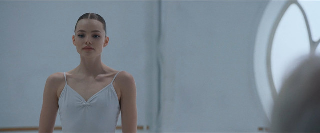 Kristine Froseth sexy, Diana Silvers sexy, Alice Dardenne nude – Birds of Paradise (2021)