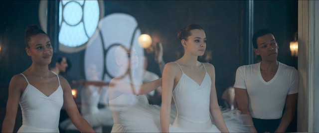 Kristine Froseth sexy, Diana Silvers sexy, Alice Dardenne nude – Birds of Paradise (2021)