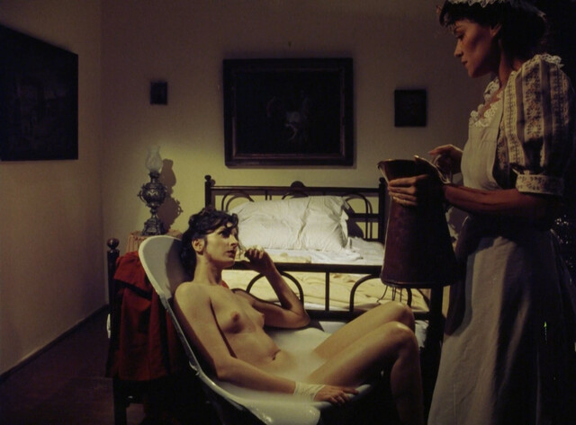 Branka Pujic nude, Maja Sabljic sexy – A Holy Place (Sveto mesto) (1990)