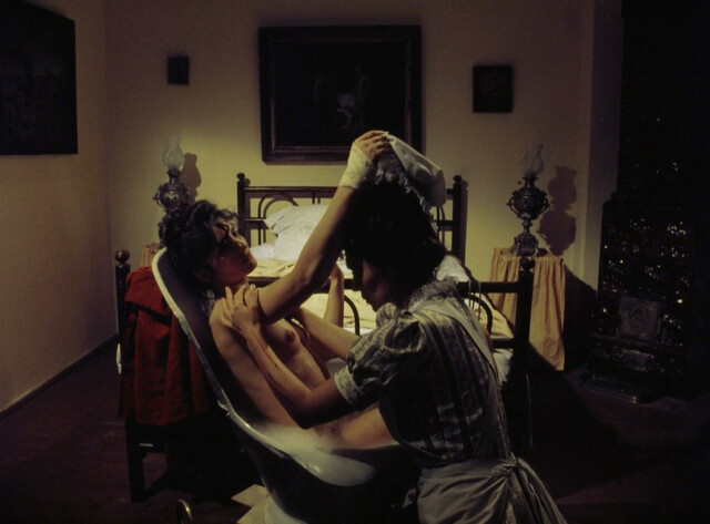 Branka Pujic nude, Maja Sabljic sexy – A Holy Place (Sveto mesto) (1990)