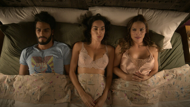 Maite Perroni nude, Ela Velden nude, Alejandra Guzman sexy, Fabiola Campomanes nude, Helena Haro nude – El Juego de las Llaves s02e01-08 (2021)