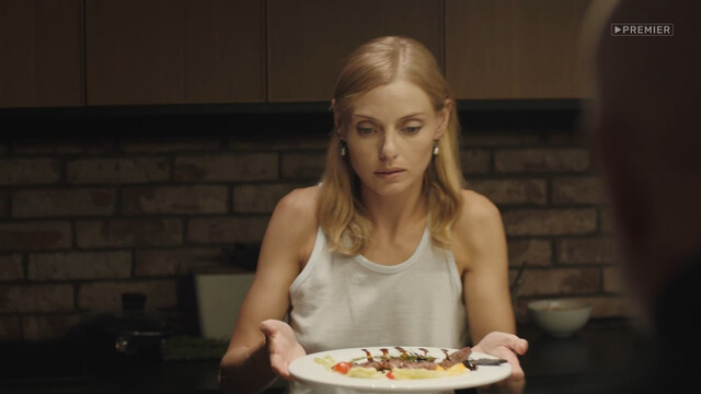 Sofya Reznik nude, Irina Starshenbaum sexy, Ekaterina Shcheglova sexy, Alexandra Tulinova sexy – Insomniya s01e01 (2021)