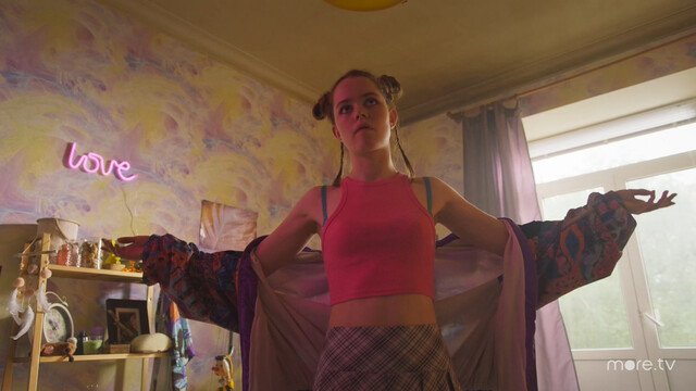 Anastasiya Krylova sexy, Mila Ershova sexy, Ekaterina Molohovskaya sexy, Anastasiya Krasovskaya sexy – Trudnyye podrostki s03e01-02 (2021)