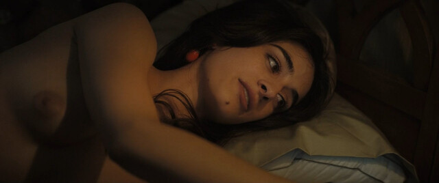 Michela De Rossi nude, Gabriella Piazza sexy – The Many Saints of Newark (2021)