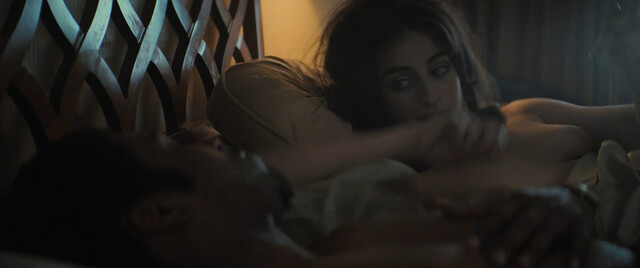 Michela De Rossi nude, Gabriella Piazza sexy – The Many Saints of Newark (2021)
