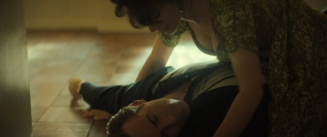 Michela De Rossi nude, Gabriella Piazza sexy – The Many Saints of Newark (2021)