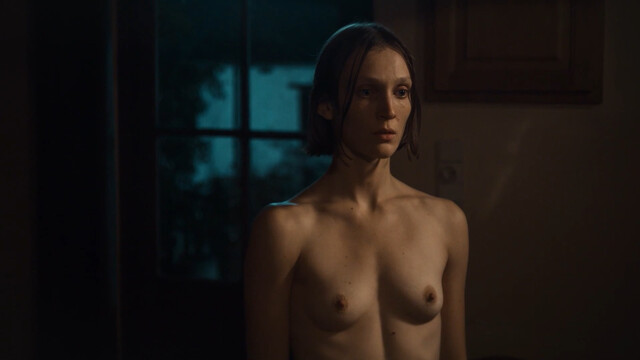 Pauline Etienne nude, Mara Taquin nude, Catherine Jandrain nude, Judith Williquet nude – Ennemi public s02e05e07e09 (2019)