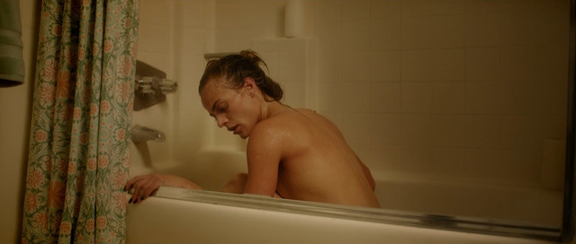 Adelaide Lummis sexy, Jasmine Kimiko sexy – Come Be Creepy With Us (2019)