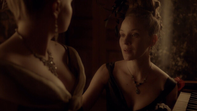 Laura de Boer nude, Melissa Maria Carton nude, Yvonne Catterfeld sexy, Jeanette Hain sexy, Olivia Romao nude – A Dangerous Fortune (2016)