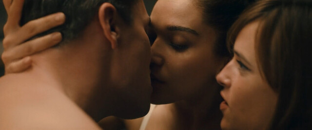 Maria Valverde sexy, Elisabet Casanovas sexy, Susana Abaitua sexy, Claudia Galán nude– Sounds Like Love (Fuimos canciones) (2021)
