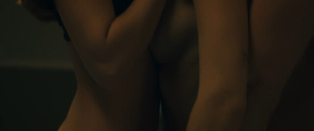 Maria Valverde sexy, Elisabet Casanovas sexy, Susana Abaitua sexy, Claudia Galán nude– Sounds Like Love (Fuimos canciones) (2021)