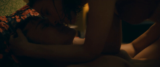 Maria Valverde sexy, Elisabet Casanovas sexy, Susana Abaitua sexy, Claudia Galán nude– Sounds Like Love (Fuimos canciones) (2021)