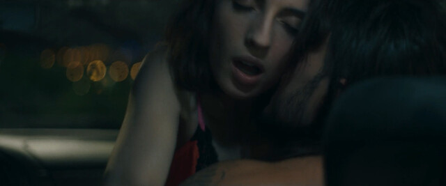 Maria Valverde sexy, Elisabet Casanovas sexy, Susana Abaitua sexy, Claudia Galán nude– Sounds Like Love (Fuimos canciones) (2021)
