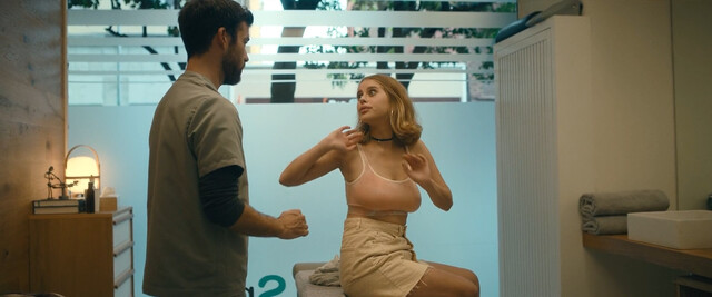 Maria Valverde sexy, Elisabet Casanovas sexy, Susana Abaitua sexy, Claudia Galán nude– Sounds Like Love (Fuimos canciones) (2021)