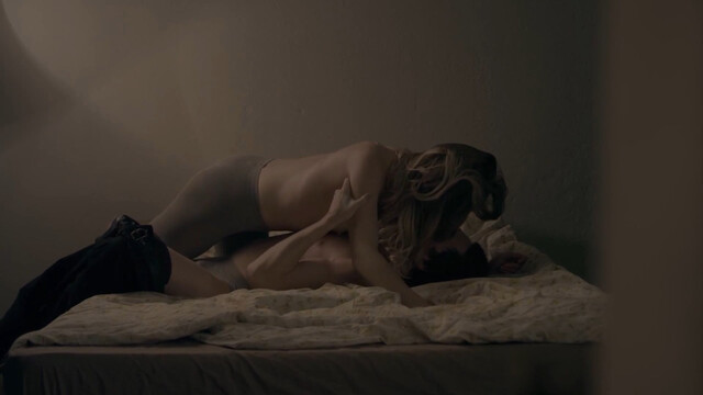 Katrin Sommer nude – Absent (Abwesend) (2014)