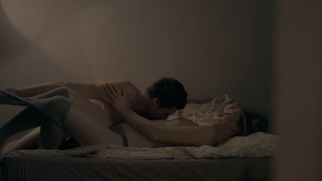 Katrin Sommer nude – Absent (Abwesend) (2014)