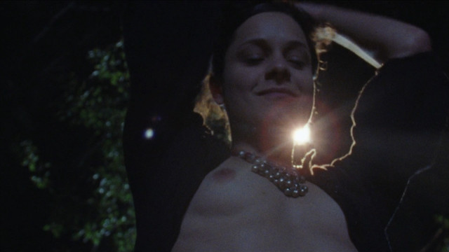 Giorgia Massetti nude – Smile (2009)